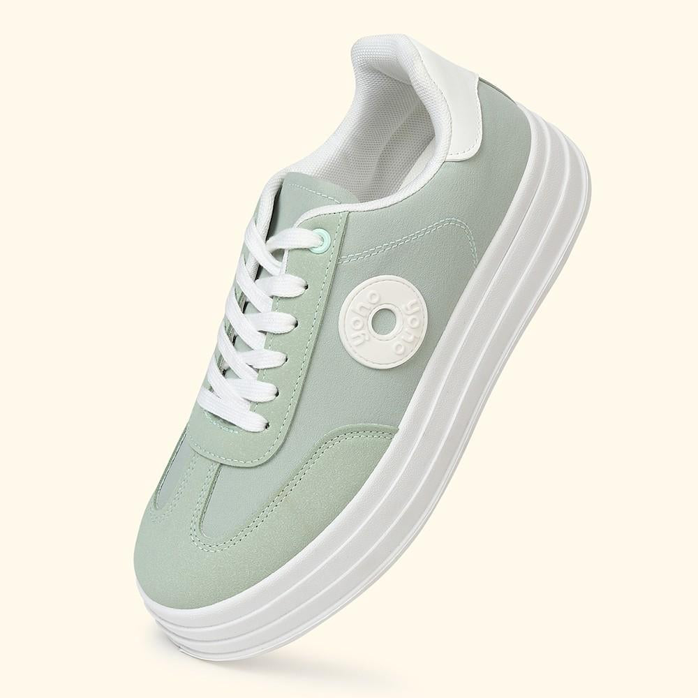 CAS 105 Sneakers for Women