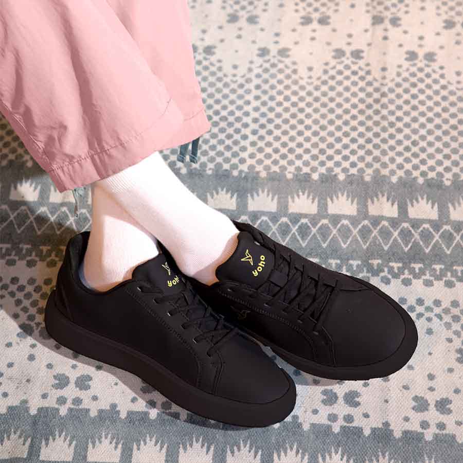 Blinc Hands Free Sneakers - Women