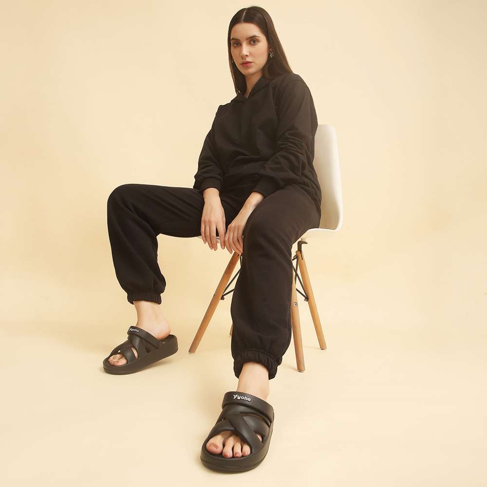 Wanderz Women Clogs