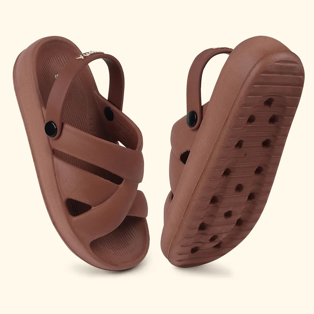 Wanderz Women Clogs