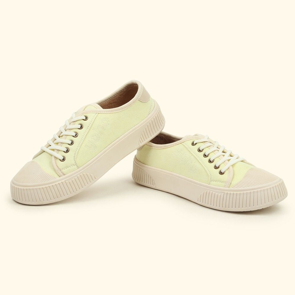 CAS 109 Sneakers for Women