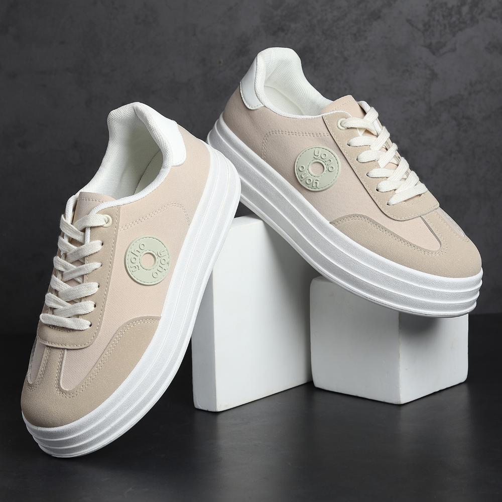 CAS 105 Sneakers for Women