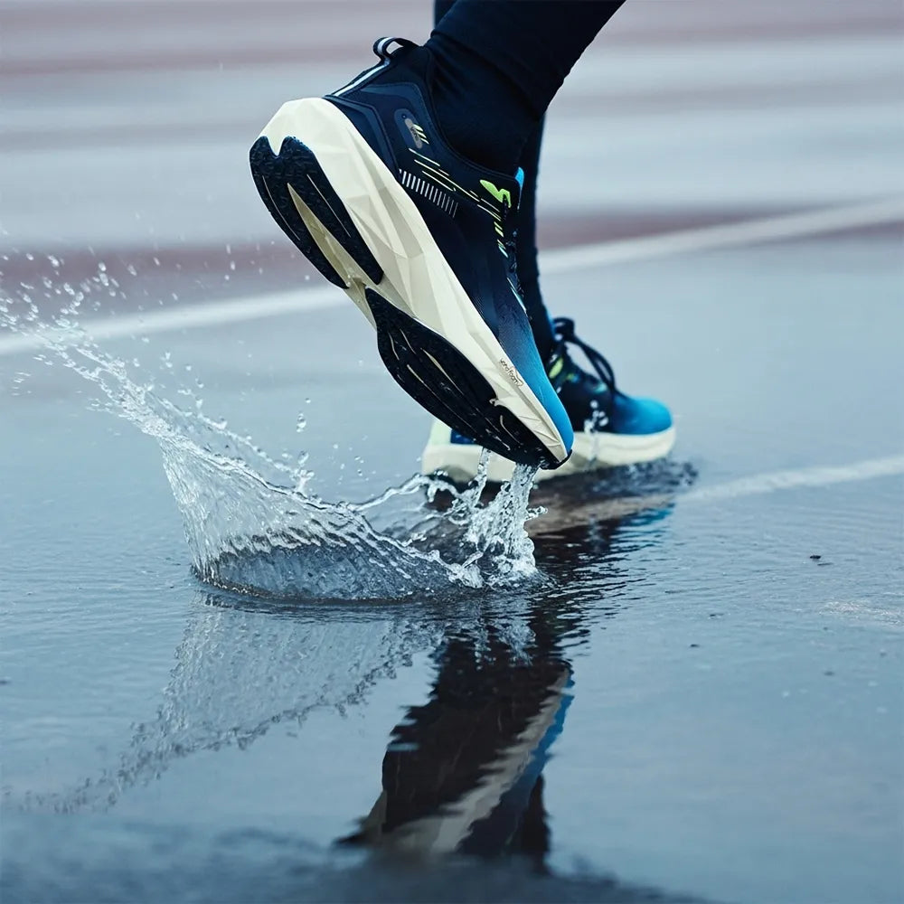PitStop 1100 Sports Shoes for Men - Nitro Cold Brew