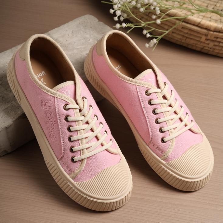 CAS 109 Sneakers for Women
